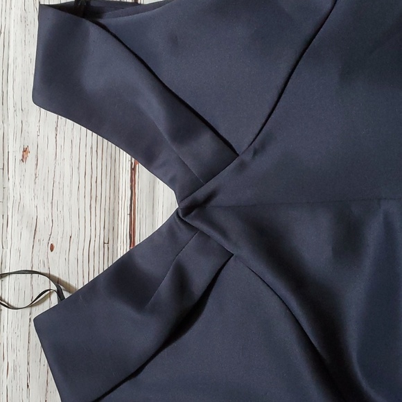 🆕️ NAVY WOMEN'S DRESS - Picture 7 of 9